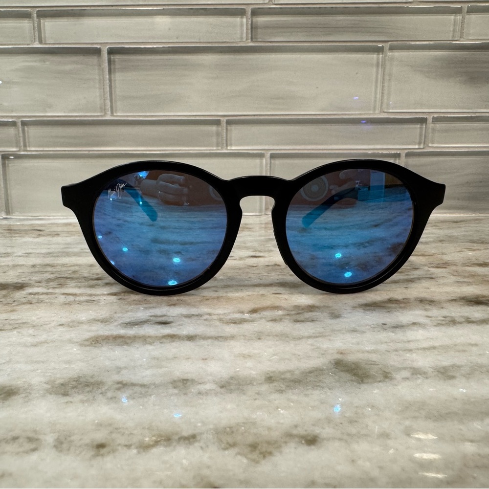 Maui Jim Pineapple MJ 784-2M Sunglasses Black Oval, Blue Polarized, 50mm